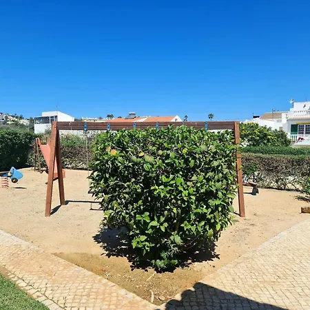 Сasa de vacaciones Ferienvilla Mit Pool, Garten Und Kinderspielplatz