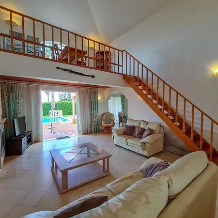 Holiday home Ferienvilla Mit Pool, Garten Und Kinderspielplatz Odiaxere